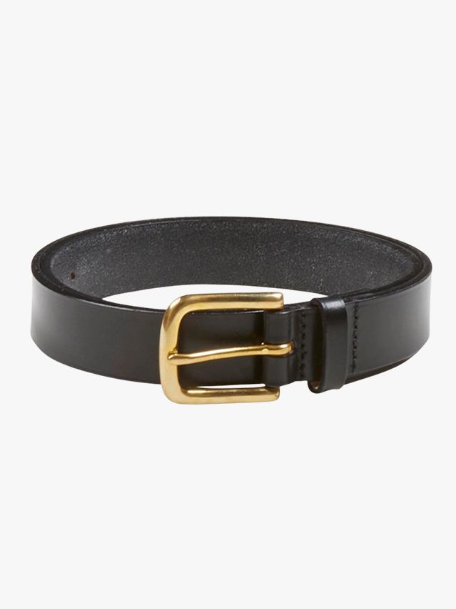 Image may contain: Accessories, Belt, and Buckle