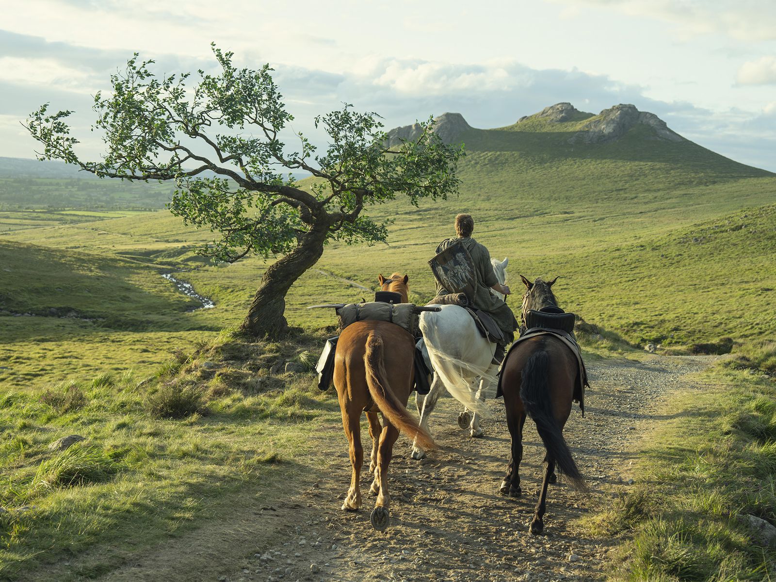 A Knight of the Seven Kingdoms Is the Prettiest Show on TV