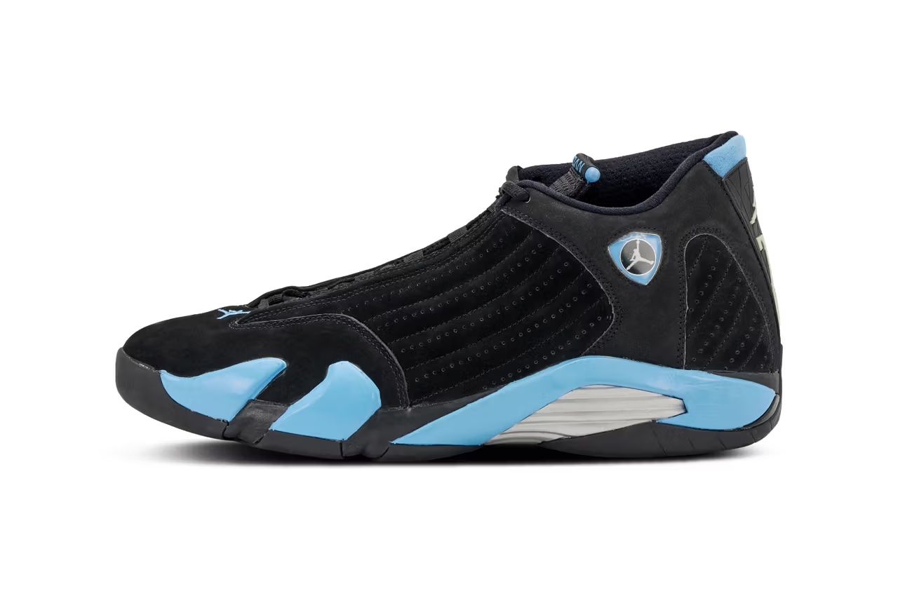 Image may contain Clothing Footwear Shoe Sneaker and Running Shoe