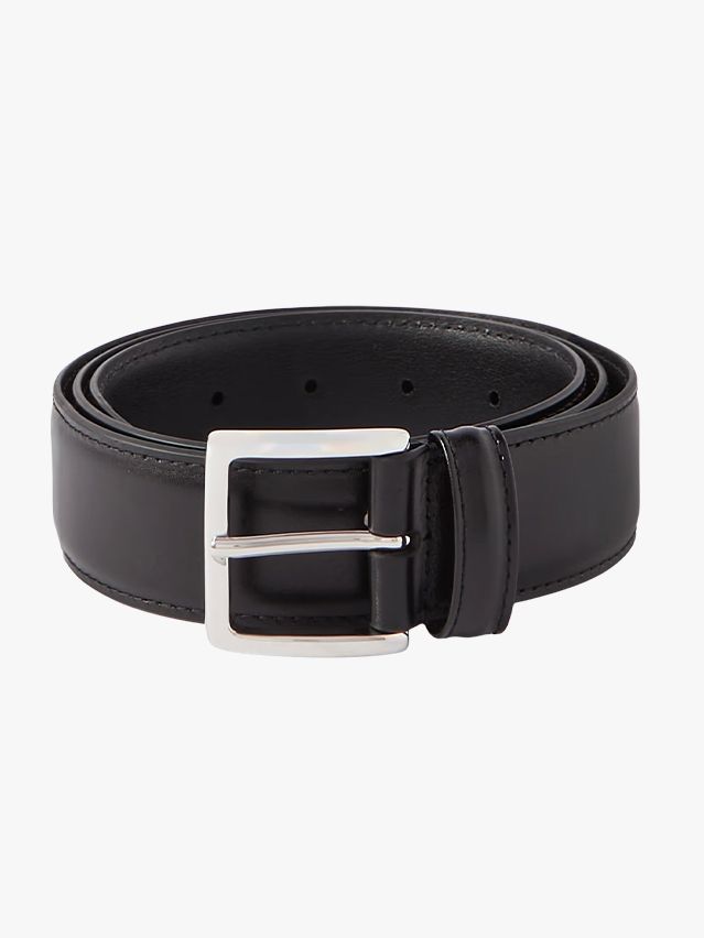 Image may contain: Accessories, Belt, and Buckle